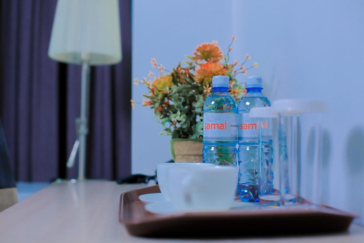 Astra Hotel الماتي المظهر الخارجي الصورة
