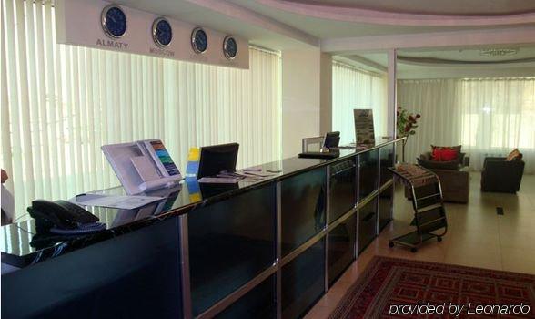 Astra Hotel الماتي المظهر الخارجي الصورة